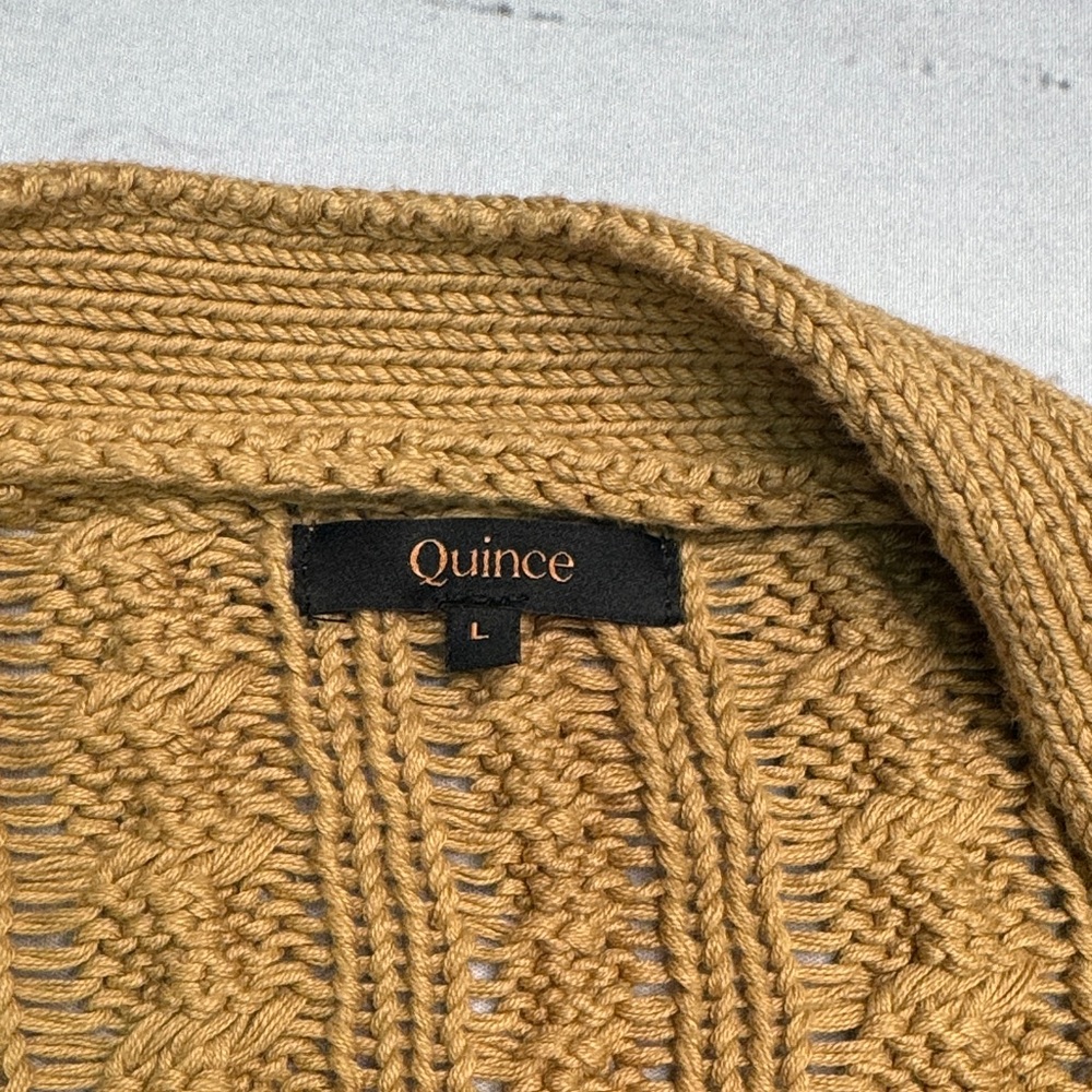 Women’s QUINCE Oversized Cable Knit Cardigan Sweater Size L - Picture 3 of 8